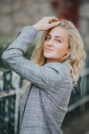 Evie L.